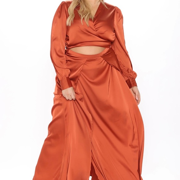 Satin Silk feeling Sexy Dress Size Large Bronze color - Picture 5 of 9